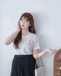 French Embroidery Tee 法式質感筆觸心形刺繡T恤/ TP9215