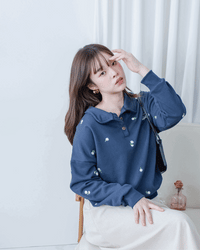 Embroidery Daisy Top  花形刺繡棉質翻領上衣/ TP9212