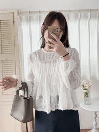 (限量現貨回歸) Feather Daisy, Blouse 羽毛花花前橡筋裙擺上衣 /BU9091