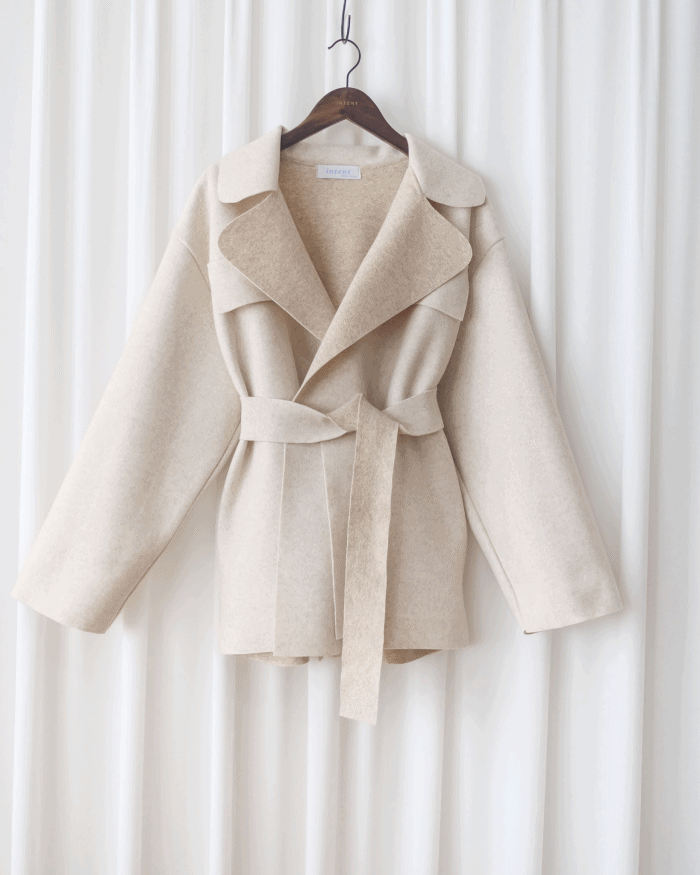 【intent X Korea label】 Oatmeal Ivory 優雅翻領蝴蝶修腰短大衣, Coat/ JK8112