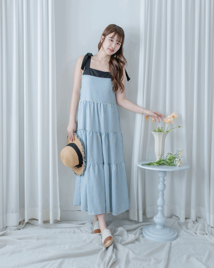 Striped Ribbon Dress 藍白拼黑色平口蝴蝶結傘形連身裙/ DS1109