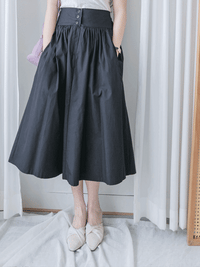 Button Skirt 腰封修腰設計口袋半裙/ SK8899 (black sold out)