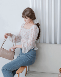 Flora Chiffon Blouse 方領細緻舒適彈力皺褶花布雪紡上衣/ BU9134