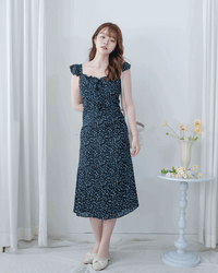 Falling petals Dress 花瓣印花後橡筋兩穿荷葉連身裙/ DS1124 (black sold out)