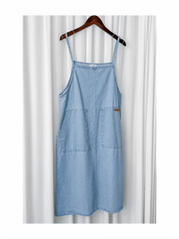 Denim 淺牛仔色平領吊帶裙尾開叉 Dress/ DS9904