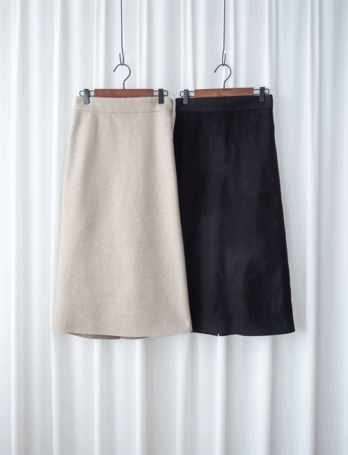 H-line Plain Skirt 簡潔線條絨面半裙/ SK8921