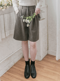 Classic Stripe Skirt Pants 英倫直條紋後橡筋A字裙褲/ SK8910