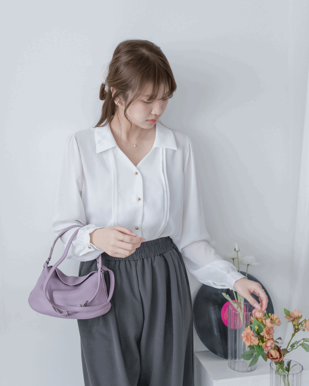 Button Collar Blouse 立體細褶V領金扣襯衫/ BU9127 (Pre-order steelblue milktea 3月3截單)