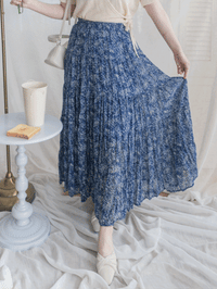 Floral Layers Skirt  輕柔漫舞碎花百褶長裙/ SK8900 (navy sold out)