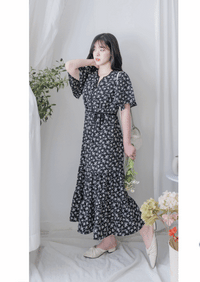 [超熱賣款式 限時加開訂貨✨］bouquet Dress 裝飾線幾何領口後橡筋印花連身裙/ DS9974 （pre-order 10月9截單)