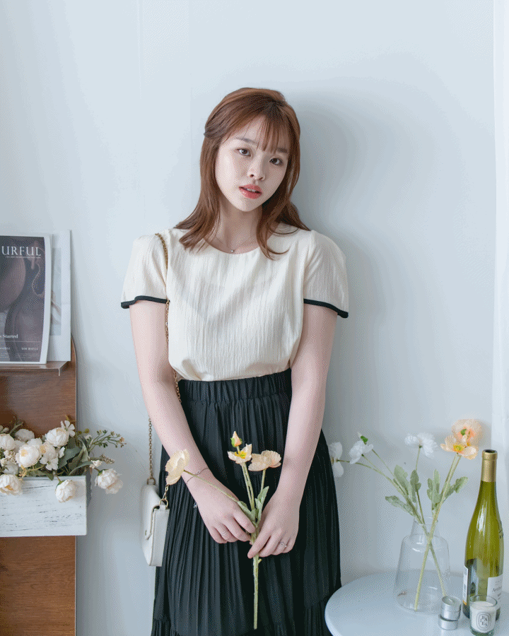 Coco Blouse 涼感微光拼色顯瘦傘袖上衣/ BU9146