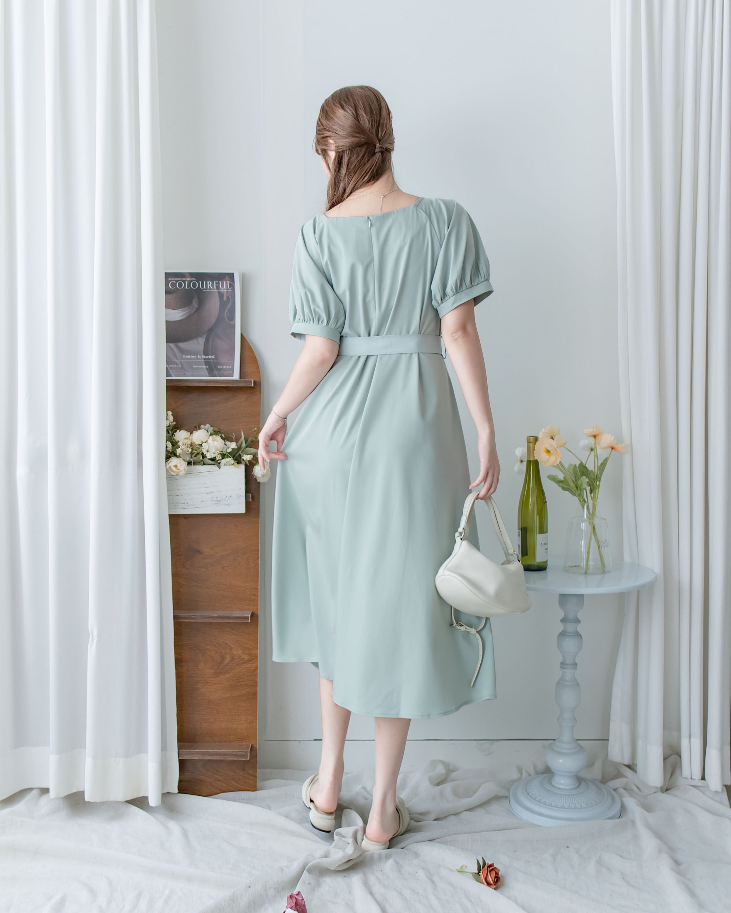 [intent label/intent製 ] Sophie Collar Dress 細褶方圓領顯瘦腰間口袋連身裙/  DSA8006