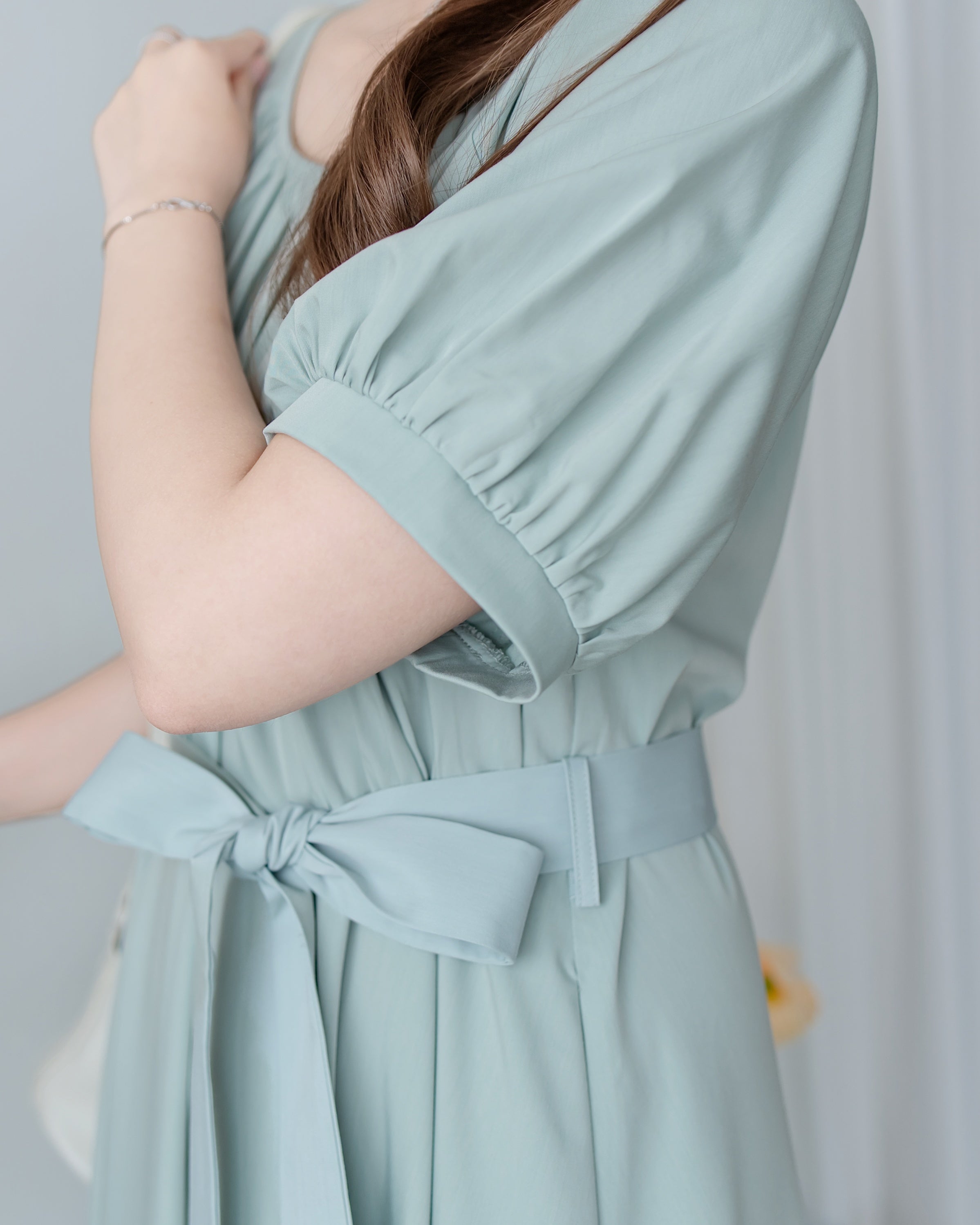 [intent label/intent製 ] Sophie Collar Dress 細褶方圓領顯瘦腰間口袋連身裙/  DSA8006