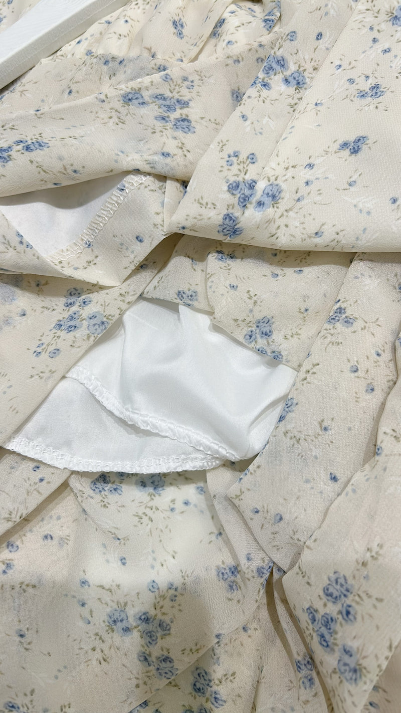 限量現貨回歸 (有口袋/ 氣質花布) Bouquet 氧氣白粉藍花束口袋束腰連身裙, Dress/ DS9449