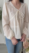 蝴蝶領口通花傘形衣身上衣/ BU9097 (ivory sold out)