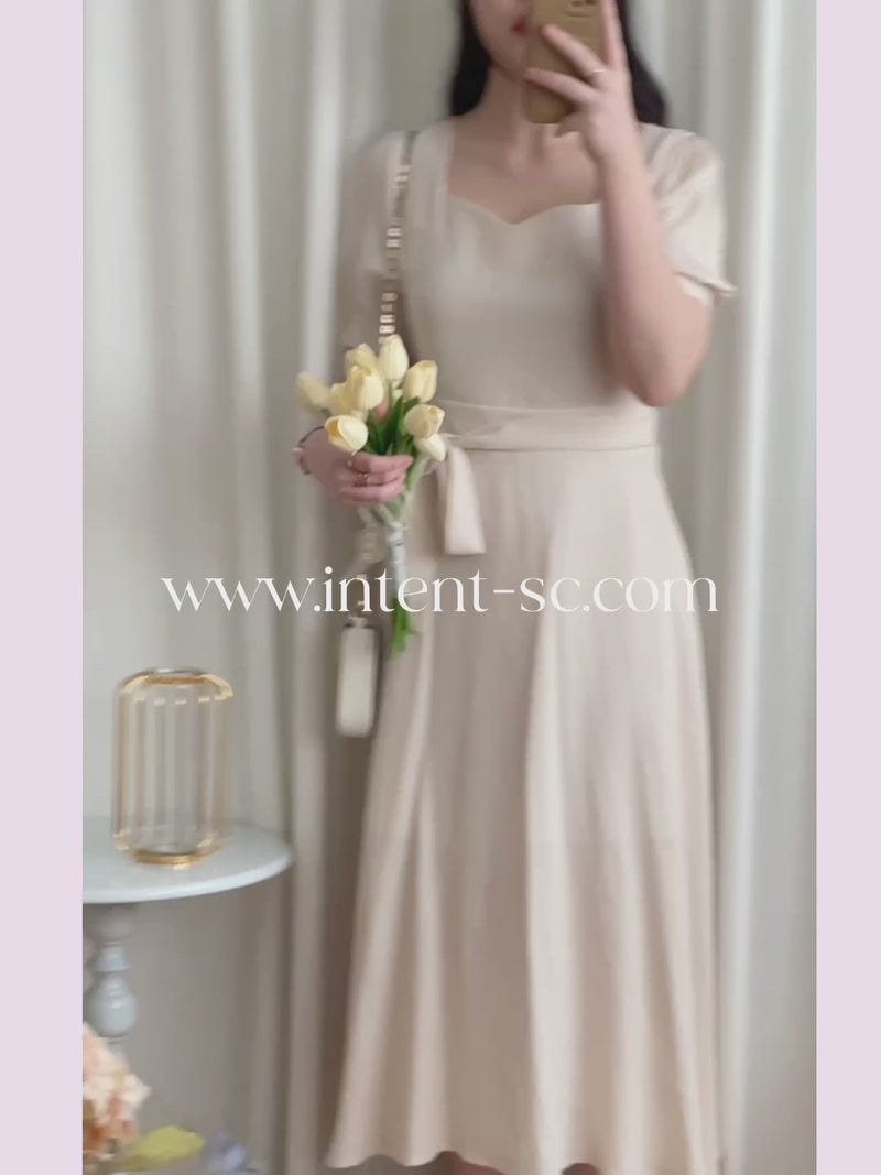 Darling Dress V形方領修腰搖曳裙擺連身裙/ DS9880