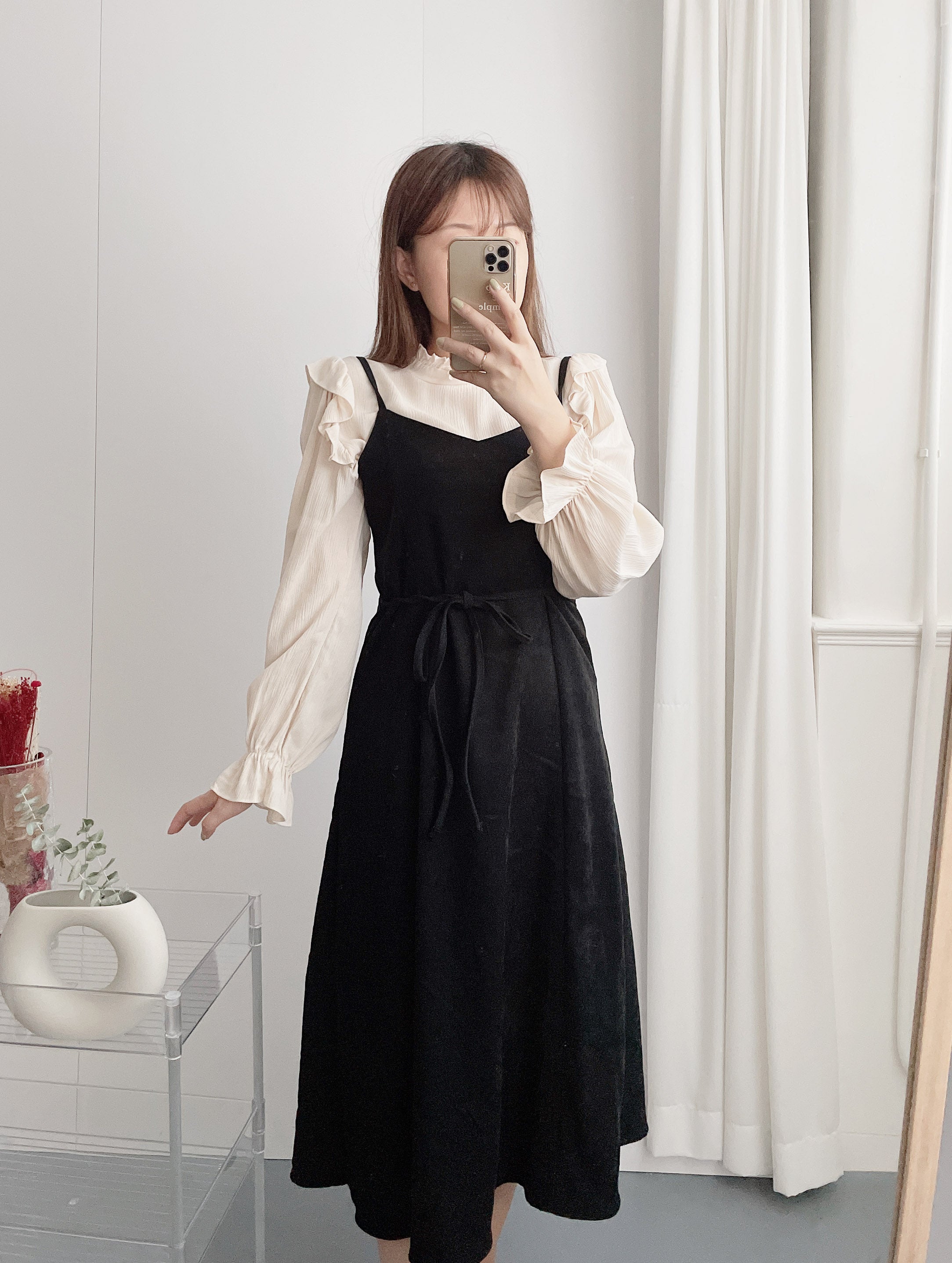 【訂造中獨家款 限量發售 】Ruffle 淺杏色小寬花邊企領, Blouse/ BU8875 （Pre-order)