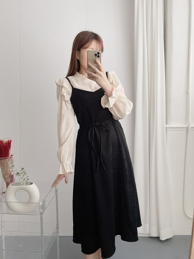 【訂造中獨家款 限量發售 】Ruffle 淺杏色小寬花邊企領, Blouse/ BU8875 （Pre-order)