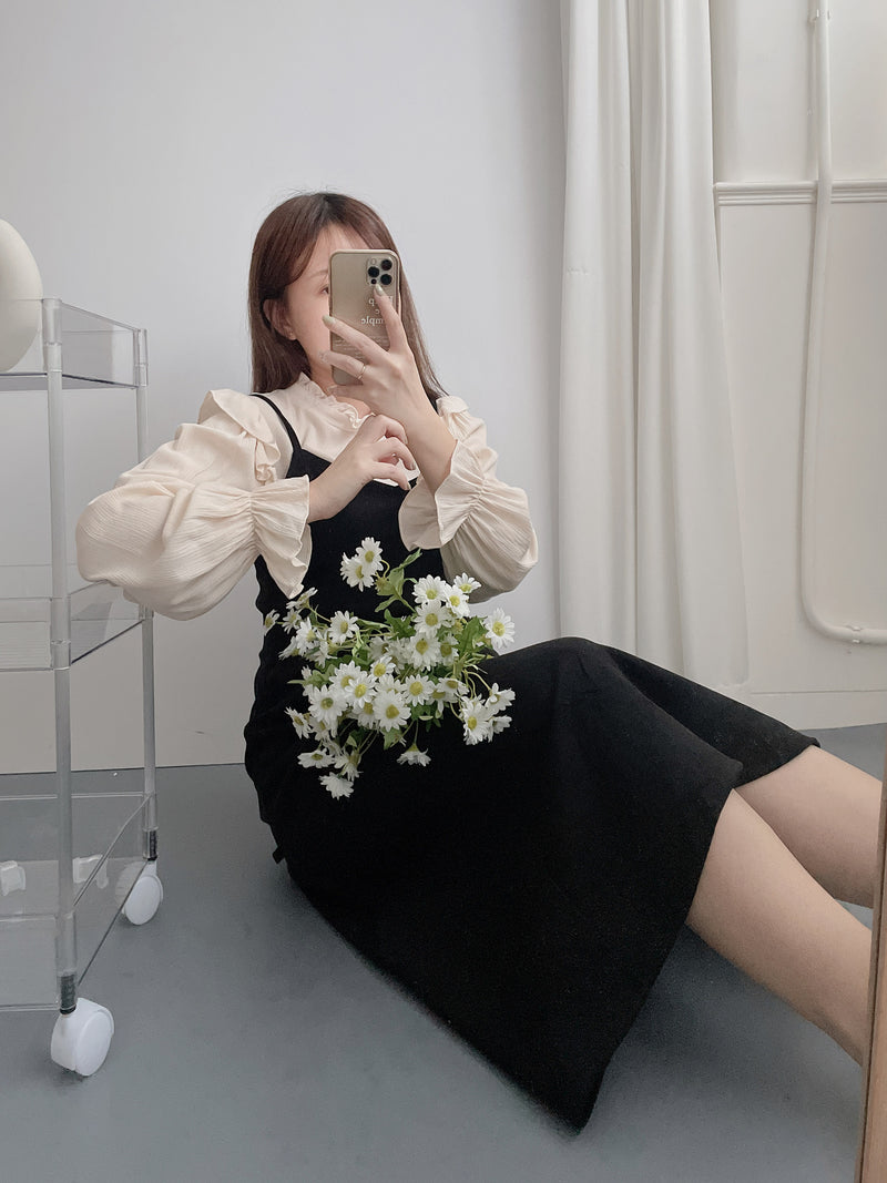 【訂造中獨家款 限量發售 】Ruffle 淺杏色小寬花邊企領, Blouse/ BU8875 （Pre-order)