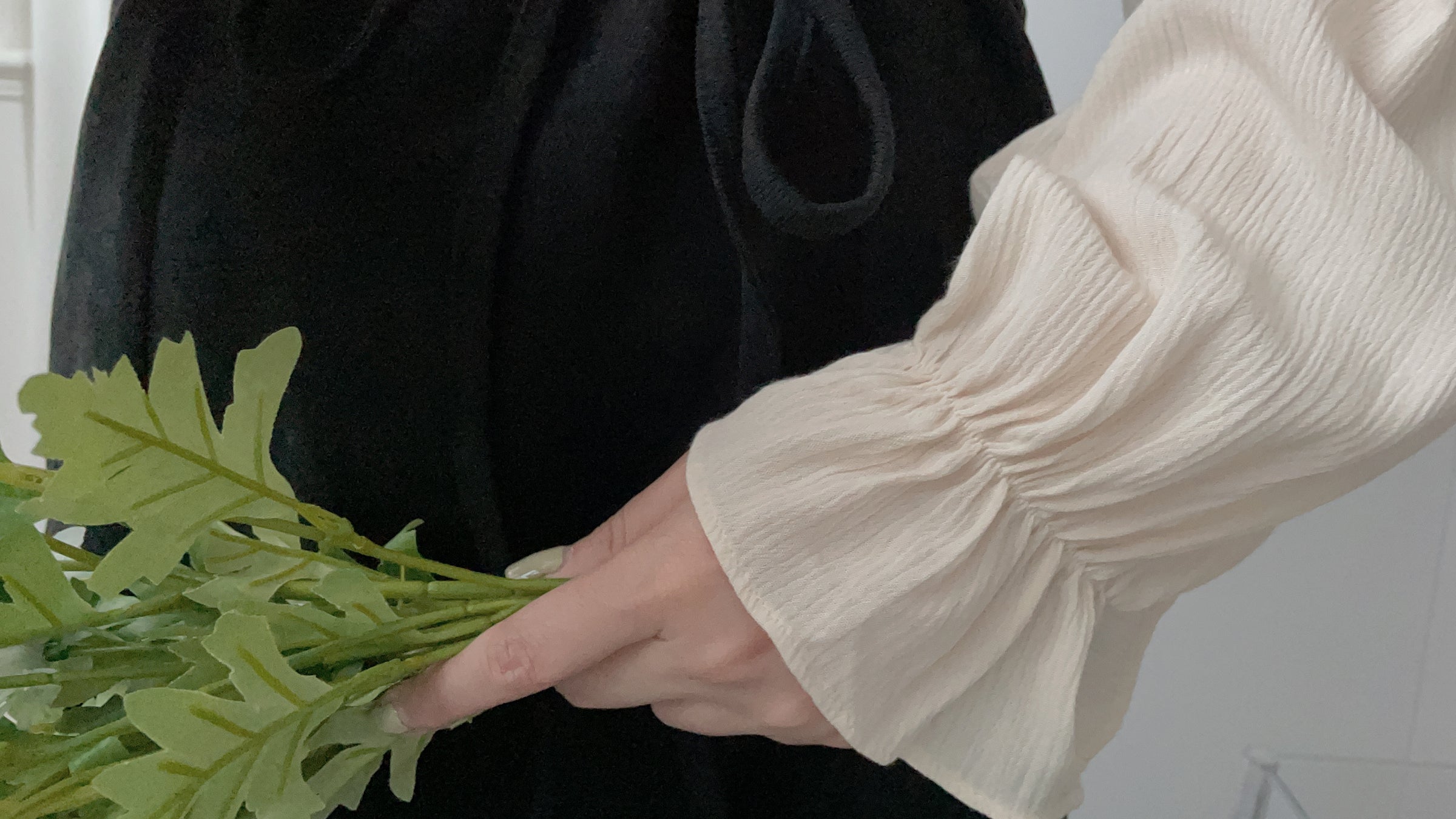 【現貨限量回歸 】Suede 微絨面拼接線條傘形背心裙, Dress/ DS9148