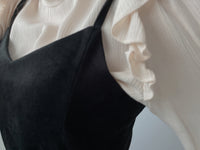 【訂造中獨家款 限量發售 】Ruffle 淺杏色小寬花邊企領, Blouse/ BU8875 （Pre-order)