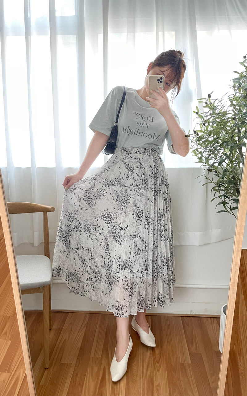 Moon Bathing 浪漫詩句文字,Tee/ TP8776 (honeydew sold out)