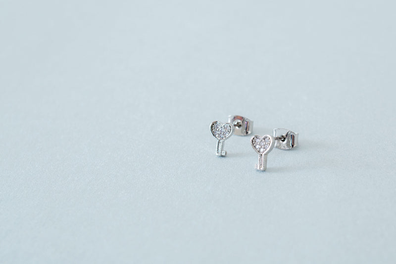 "Crystal Key" Earrings & Necklace set/ASE8017