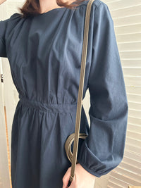Navy 深藍腰間皺褶後修腰傘裙, Dress/ DS9165