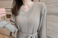 Anden 柔軟彈性寬鬆修腰直紋裙, Dress/ DS8935