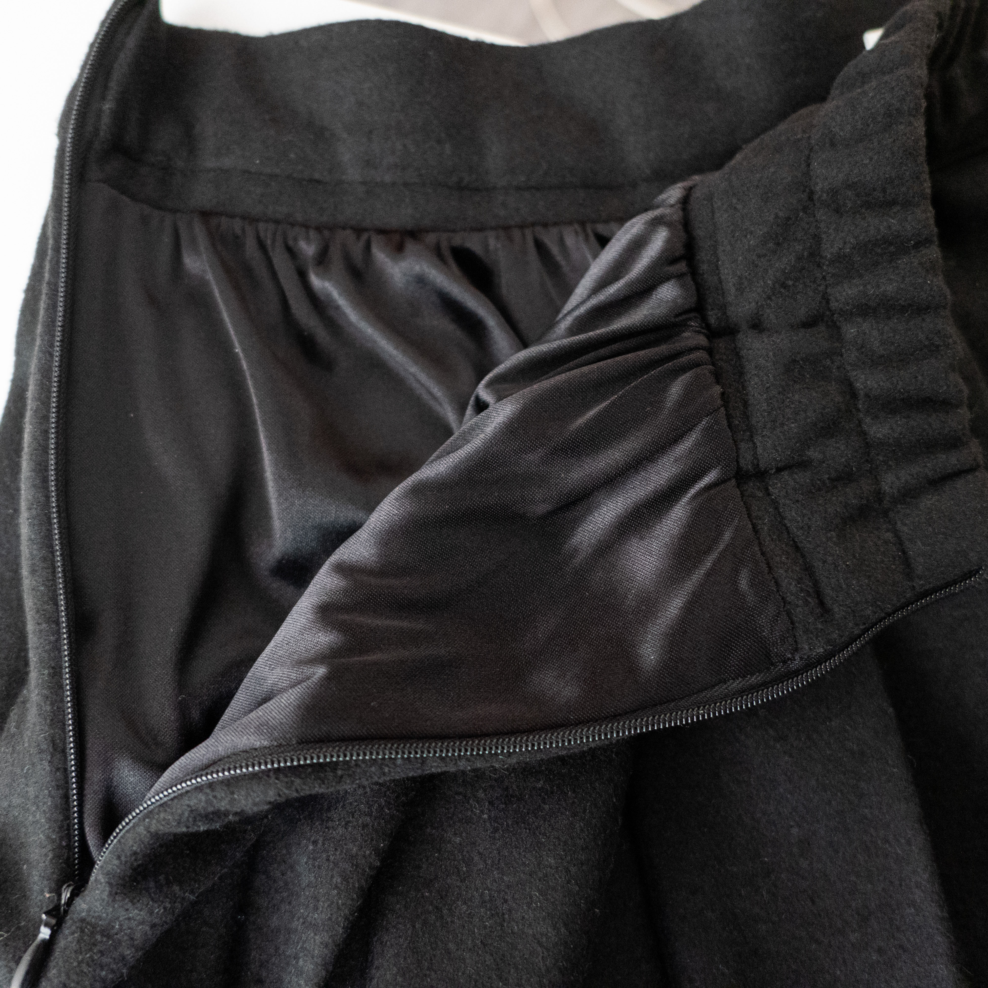 Pleated 膝上顯瘦黑色百褶裙(內褲裡), Skirt/ SK8563