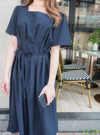 //熱賣重開 超超超值得入手 //Pleated Waist 輕盈方領前後車褶腰身, Dress/ DS9061 (Pre-order)