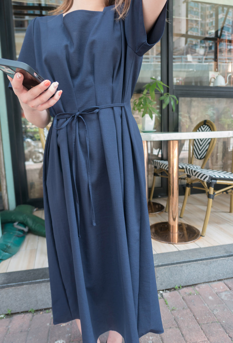 //熱賣重開 超超超值得入手 //Pleated Waist 輕盈方領前後車褶腰身, Dress/ DS9061 (Pre-order)