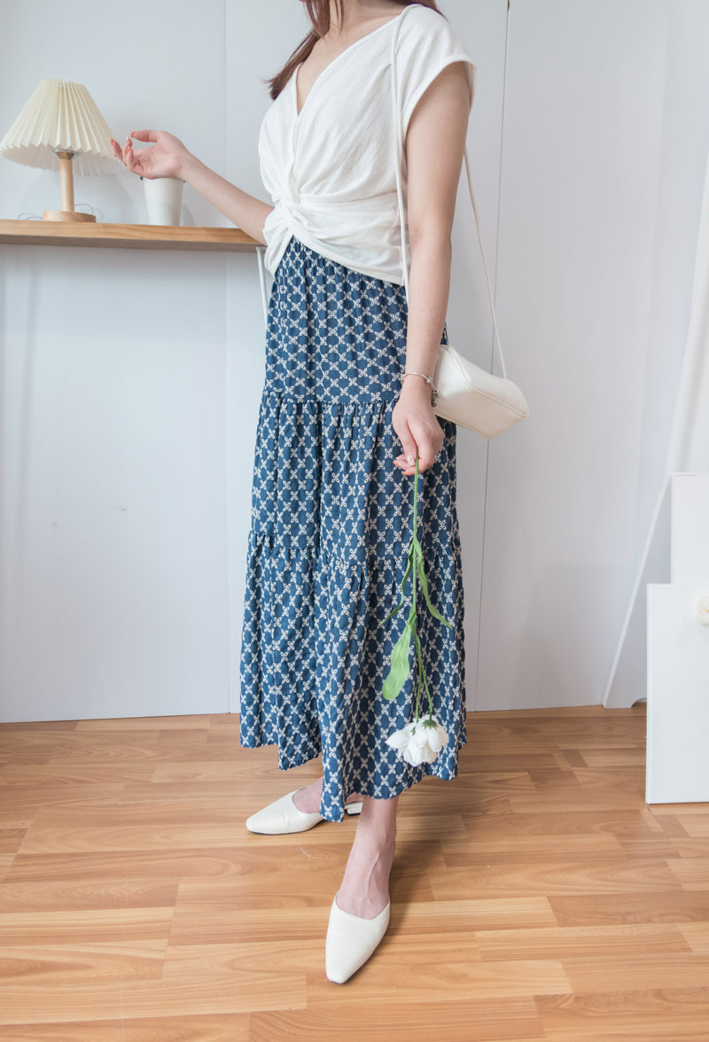 [限量現貨回歸] Cotton Flower 牛仔色橡筋腰花紋三層傘裙, Skirt/ SK8617