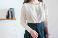 【現貨限量回歸 GreyishBlue/White】Pleated Sleeve 簡約雪紡漸細百褶手袖, Blouse/ BU8856