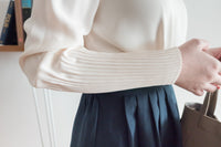 【現貨限量回歸 GreyishBlue/White】Pleated Sleeve 簡約雪紡漸細百褶手袖, Blouse/ BU8856