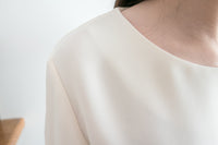 【現貨限量回歸 GreyishBlue/White】Pleated Sleeve 簡約雪紡漸細百褶手袖, Blouse/ BU8856