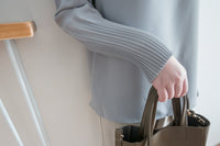 【現貨限量回歸 GreyishBlue/White】Pleated Sleeve 簡約雪紡漸細百褶手袖, Blouse/ BU8856