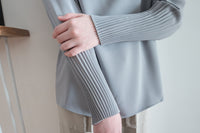 【現貨限量回歸 GreyishBlue/White】Pleated Sleeve 簡約雪紡漸細百褶手袖, Blouse/ BU8856