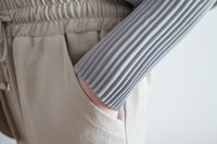 【現貨限量回歸 GreyishBlue/White】Pleated Sleeve 簡約雪紡漸細百褶手袖, Blouse/ BU8856