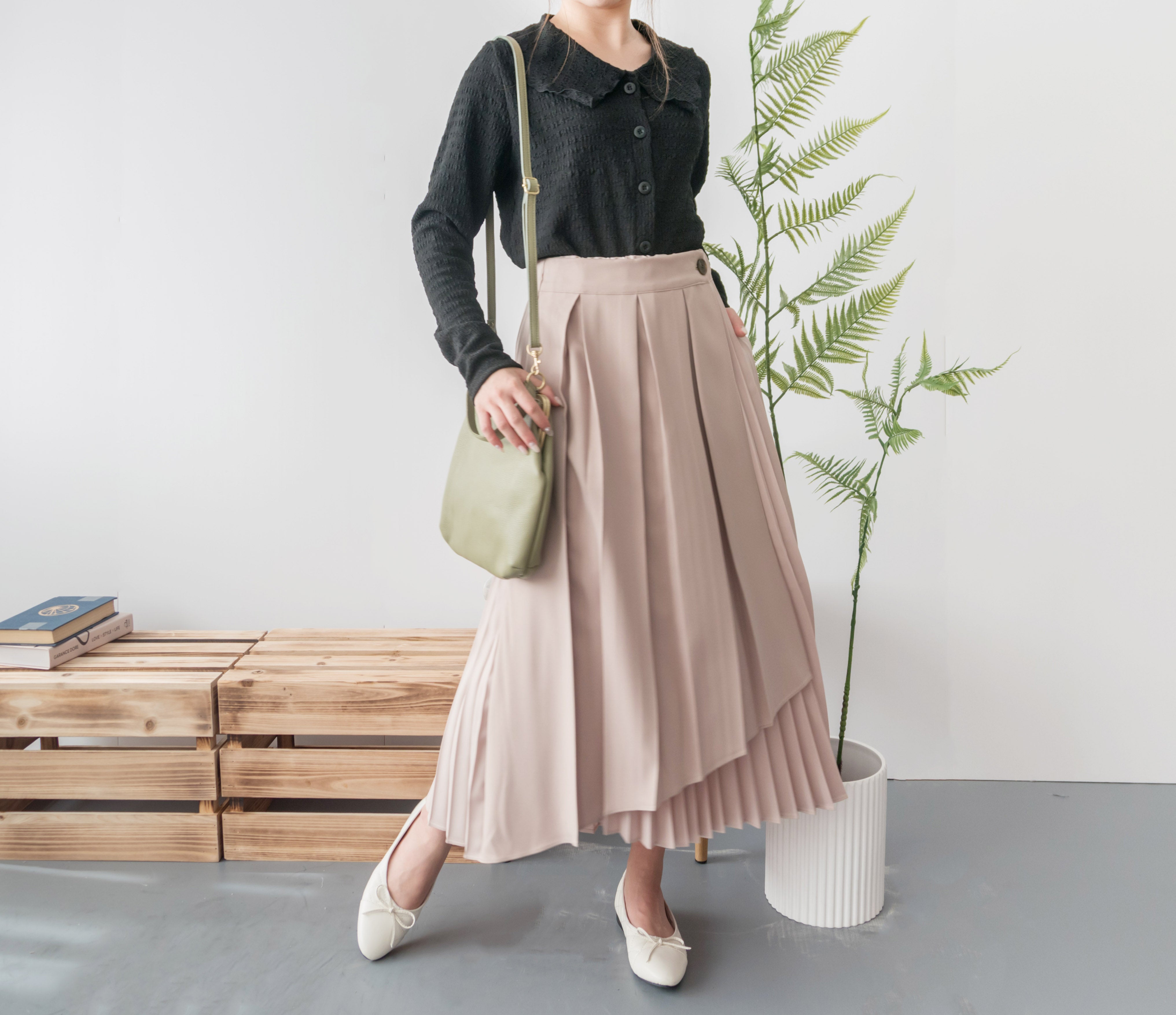Spliced Pleated 雙色拼百褶口袋半身裙, Skirt/ SK8657 (深淺杏 Beige sold out)