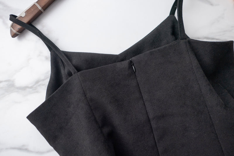 【現貨限量回歸 】Suede 微絨面拼接線條傘形背心裙, Dress/ DS9148