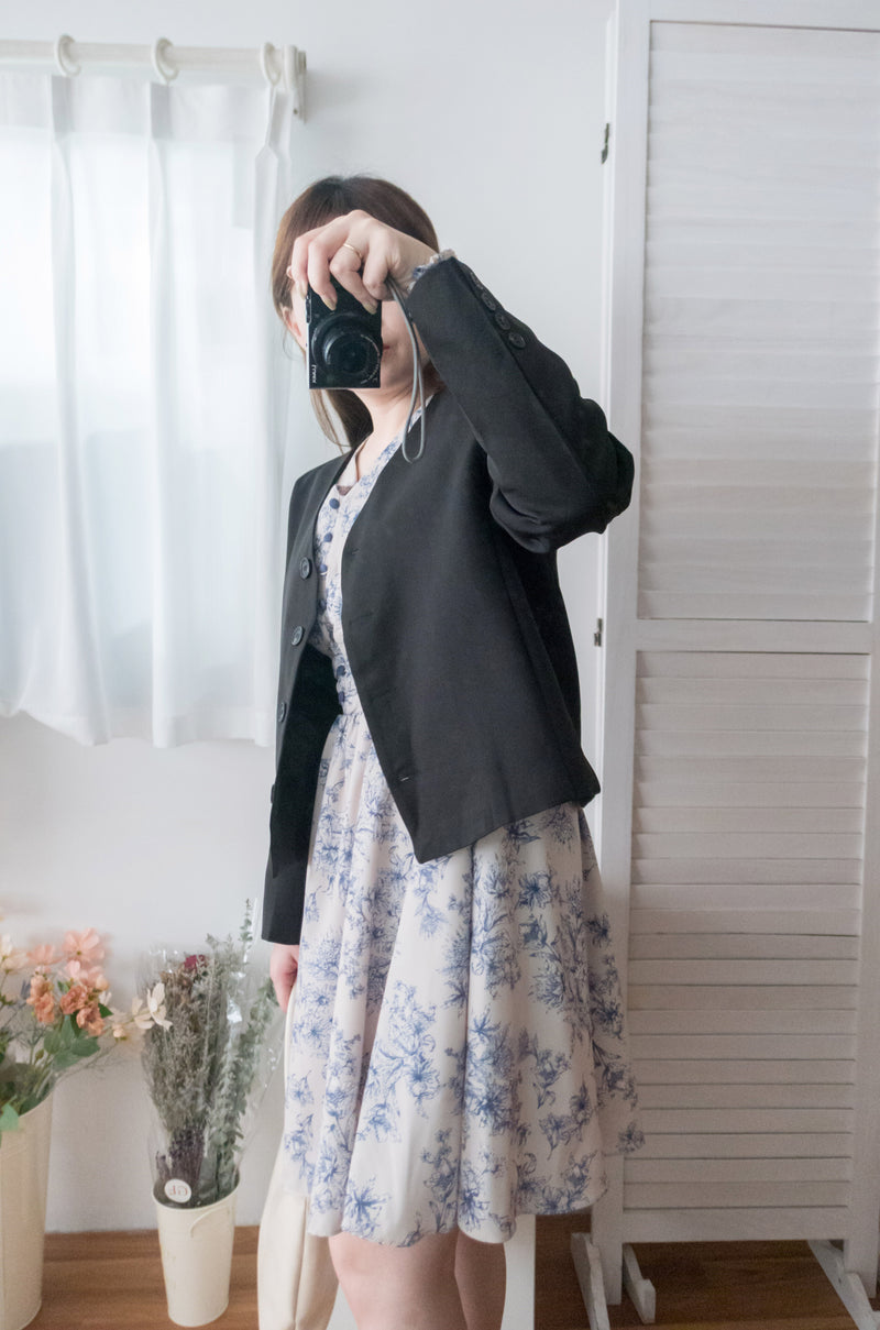 【早秋預訂優惠 -$15】（intent x Korea 獨家款) Porcelain 線條青花瓷顯瘦後橡筋, Dress/ DS9135 （Pre-order/優惠 9月14日完結)