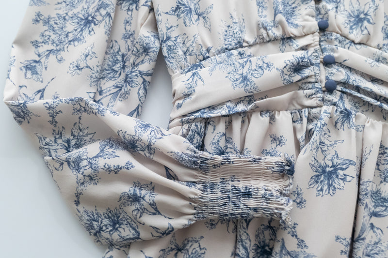 【早秋預訂優惠 -$15】（intent x Korea 獨家款) Porcelain 線條青花瓷顯瘦後橡筋, Dress/ DS9135 （Pre-order/優惠 9月14日完結)