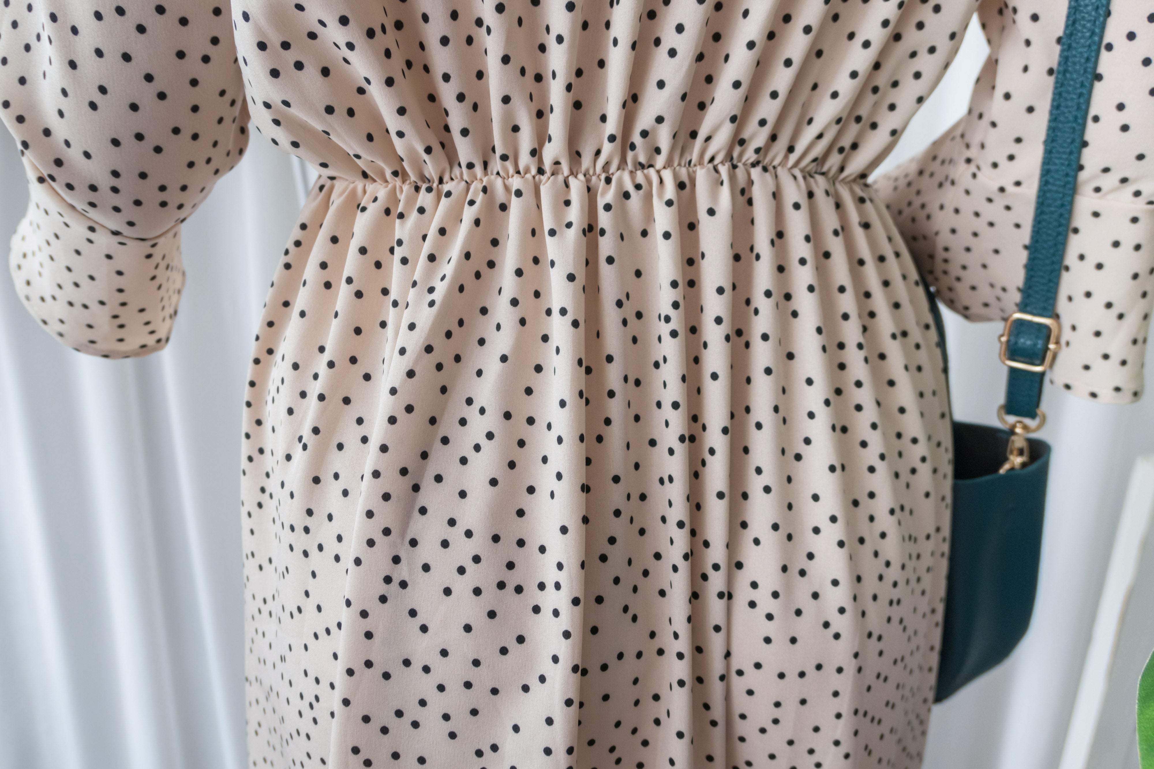 Ruffle Dot 象牙白法式點點疊領後橡筋傘裙, Dress/ DS9189