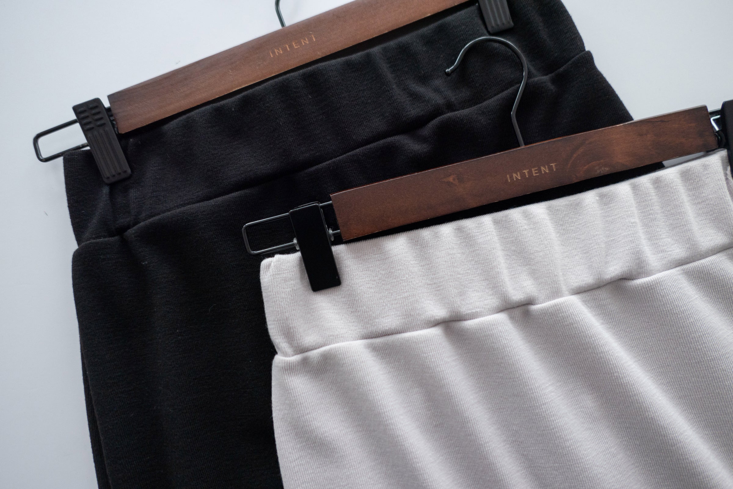 Lady Elastic 彈性直身簡約斯文後開叉半身裙, Skirt / SK8689 (black sold out)