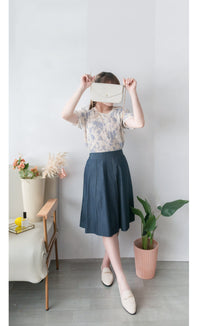 [ 限時重開訂購🕣 ] Pottery 淺藍陶瓷花圓領, Blouse/ TP8852(pre-order 5月28日截單）