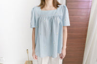 little Floral 飄逸麻棉方領刺綉小花, Blouse/ BU8562