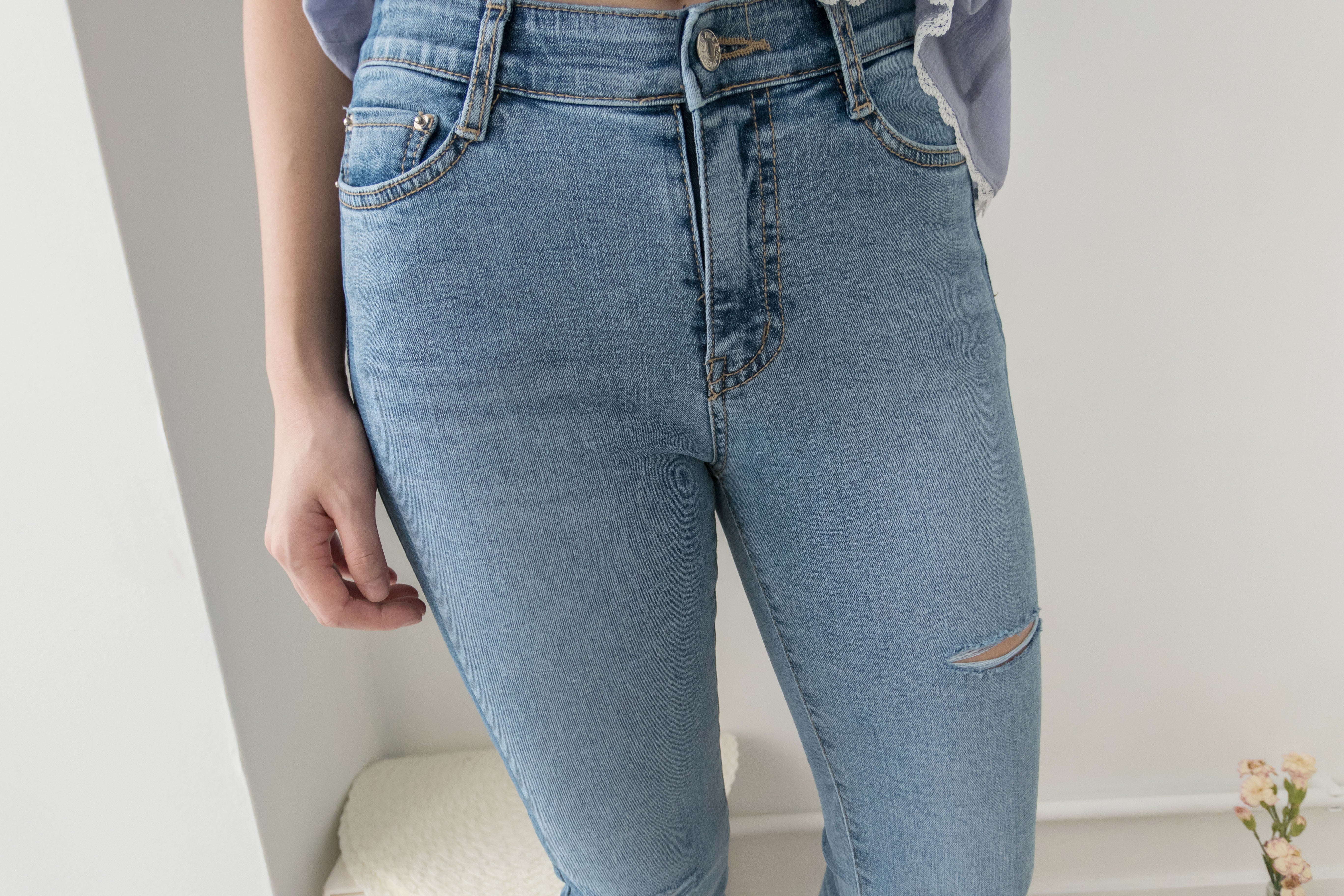 Side border 全條彈性低調小破洞雙色牛仔褲, Jeans/ PT8281
