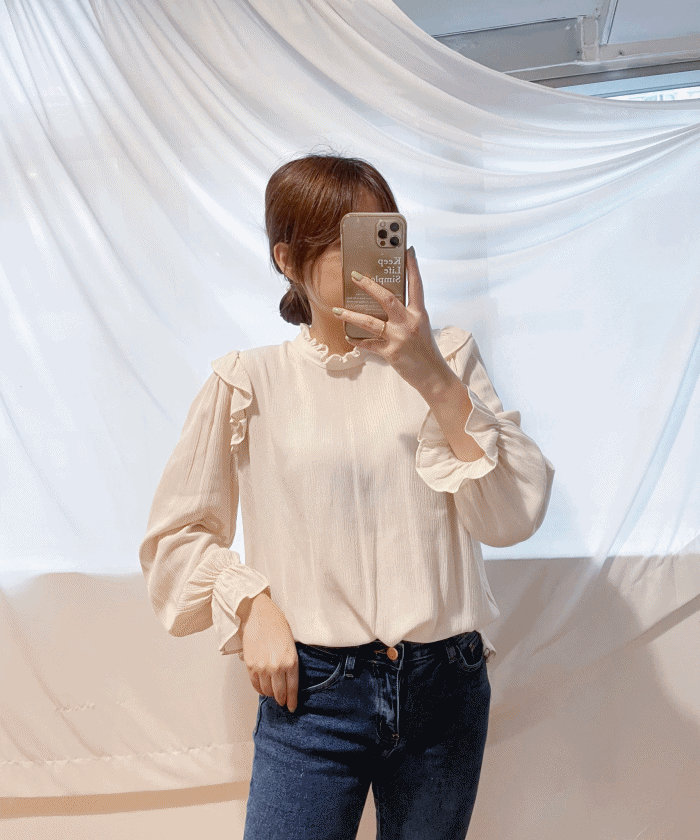 【訂造中獨家款 限量發售 】Ruffle 淺杏色小寬花邊企領, Blouse/ BU8875 （Pre-order)